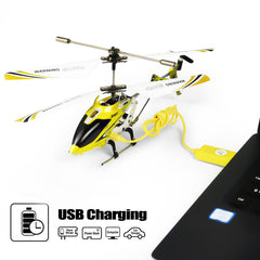 Cheerwing S107 within reach: handheld helicopter suitable for beginners and hobbyists.