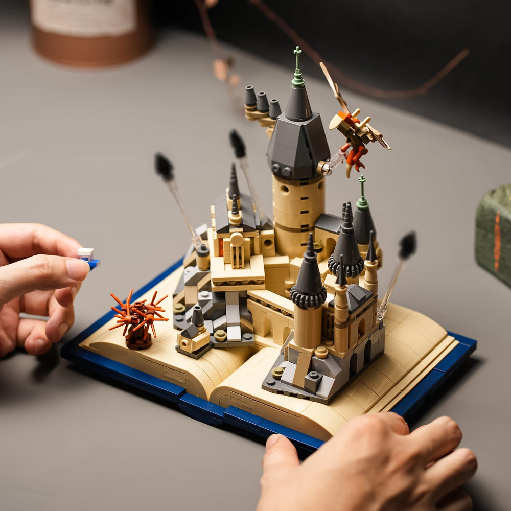 CHUANGPIN Medieval modular house display image, ideal as a decorative centerpiece.