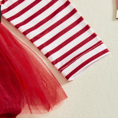 CIYCUIT belt buckle print detail adds playful holiday charm.