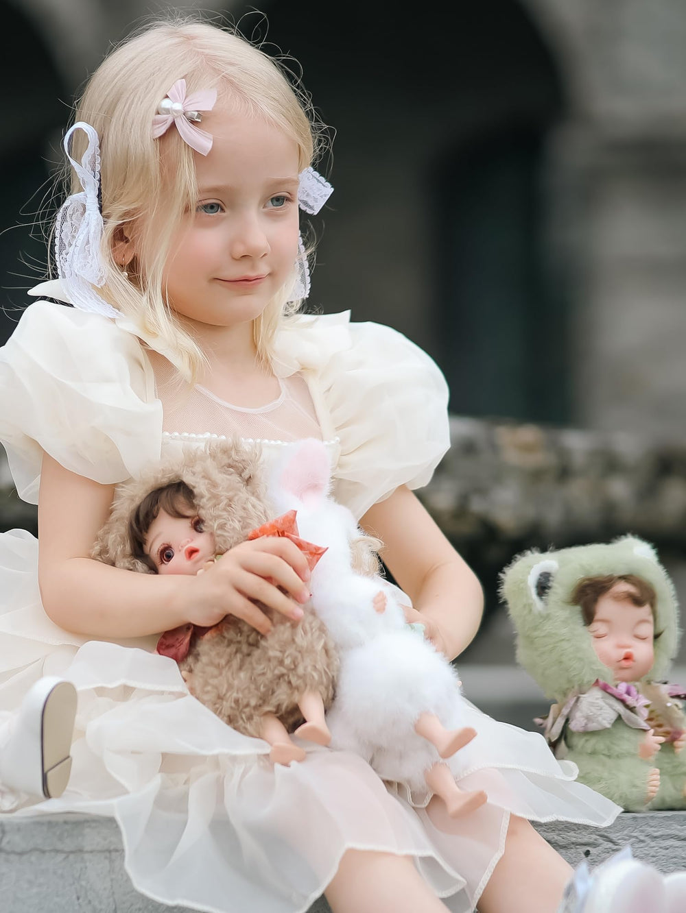 Cloveray doll with removable outfit for creative styling