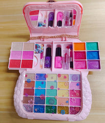 CLRDZN Kids Makeup Kit Case with Mirror keeps everything organized