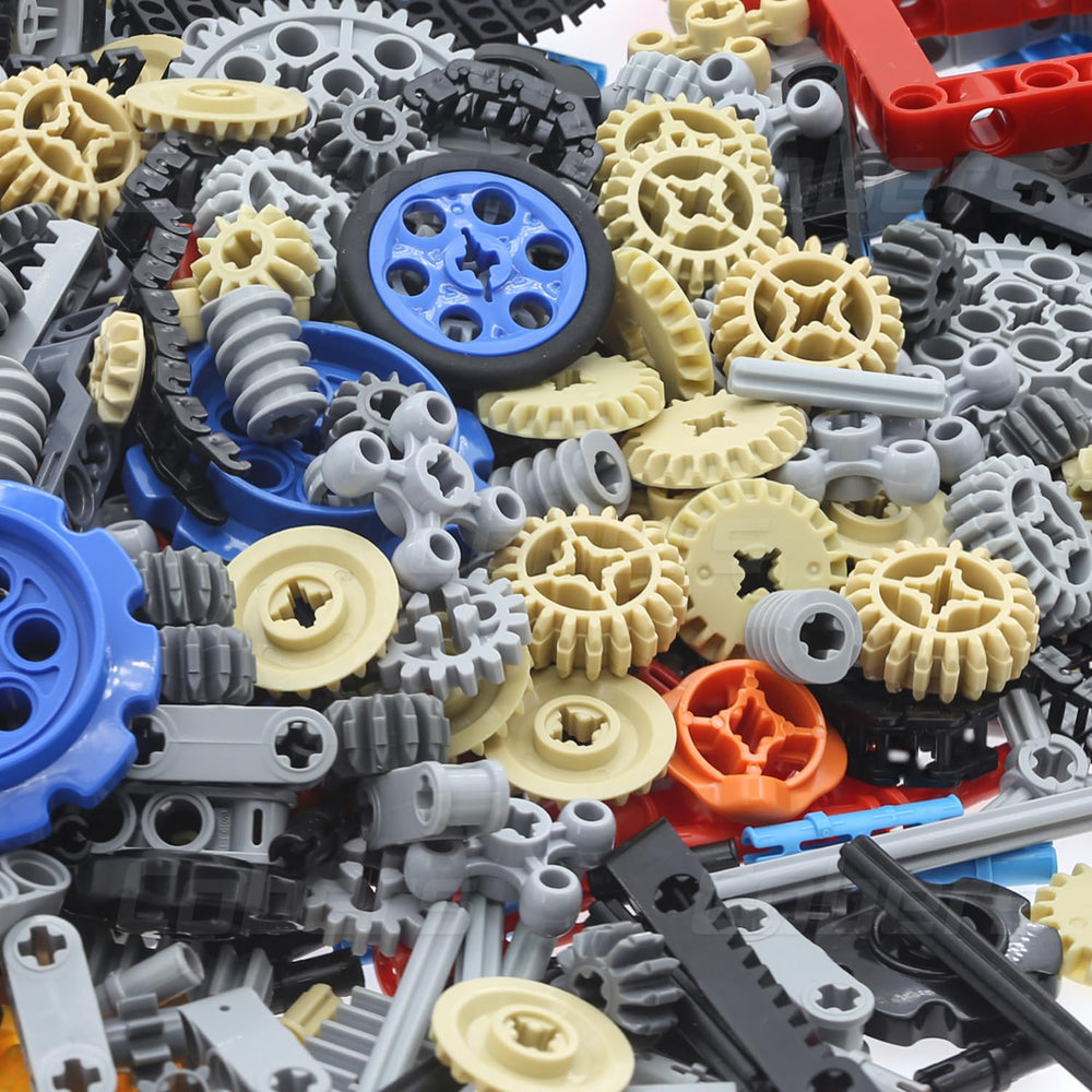 Cobers Technic chain tracks providing treaded realism and stability