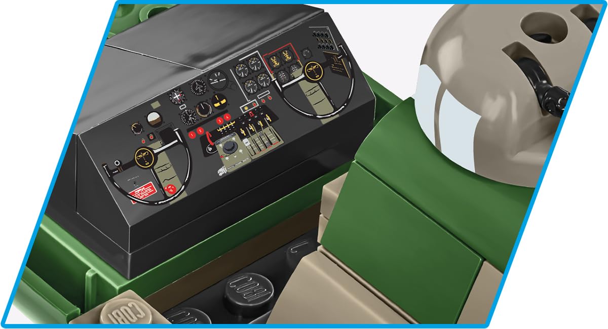 COBI Memphis Belle 1:48 scale emphasizes authentic size.