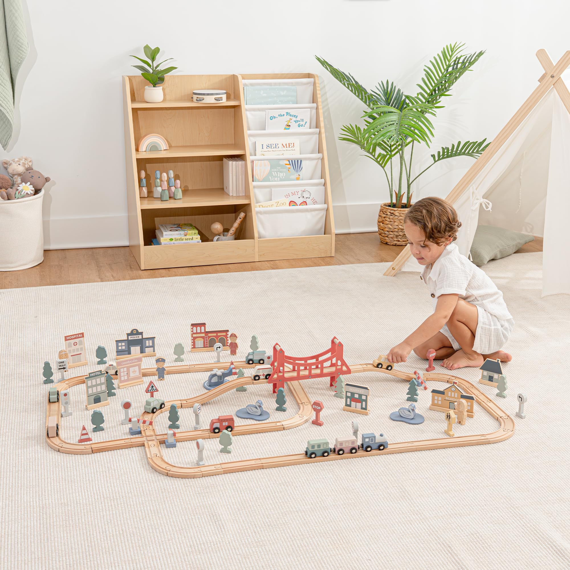 Comfy Cubs wooden bridge and trees highlight expandable layout and scenery.