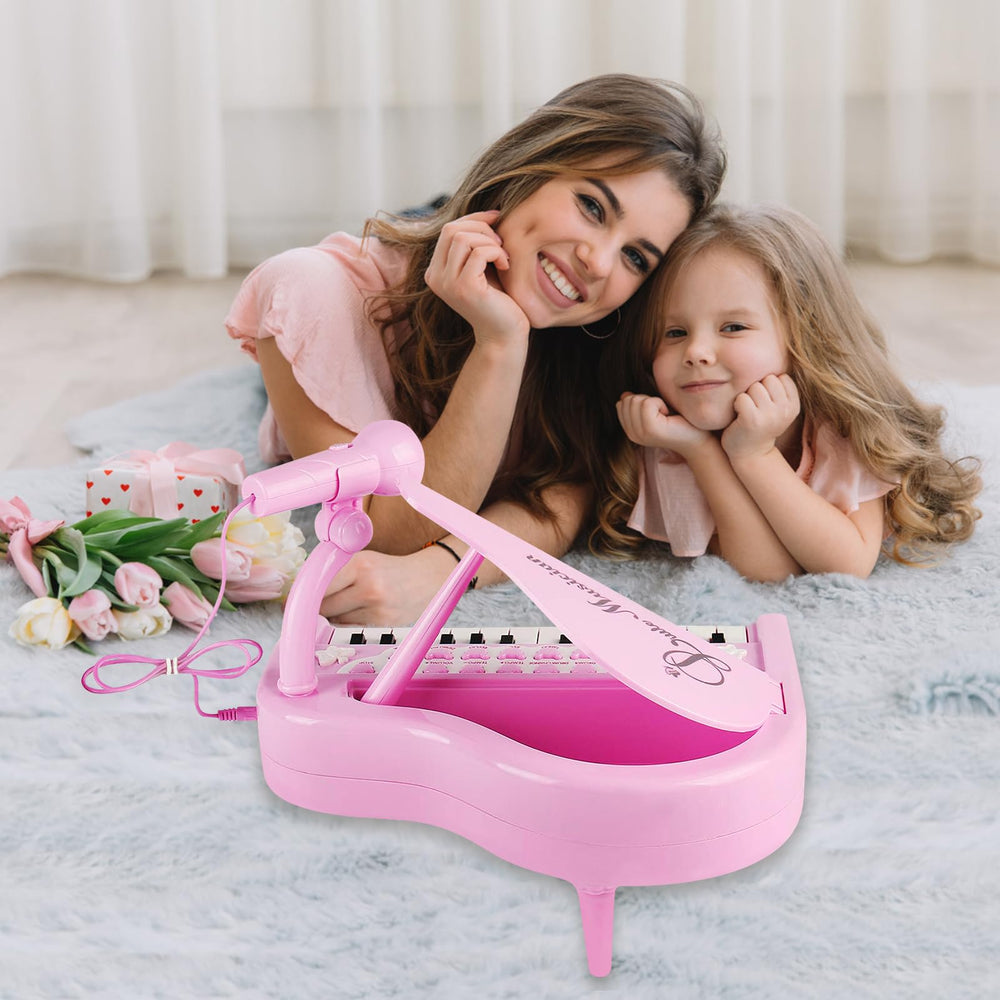 Conomus piano keyboard toy with microphone for interactive singing sessions.