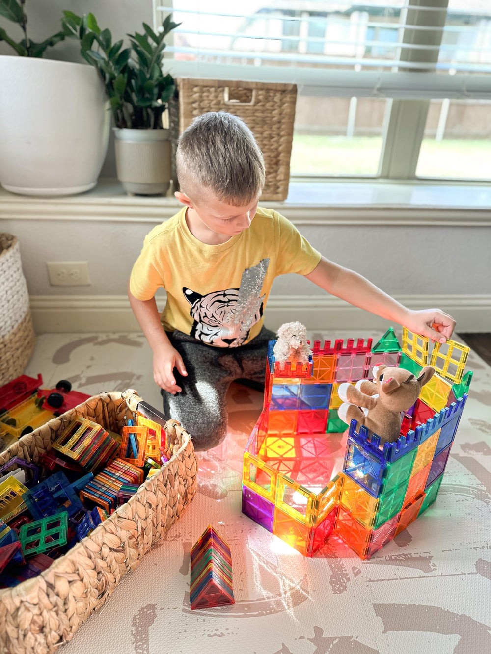 Coodoo classroom-friendly tiles support hands-on fidget play and learning.