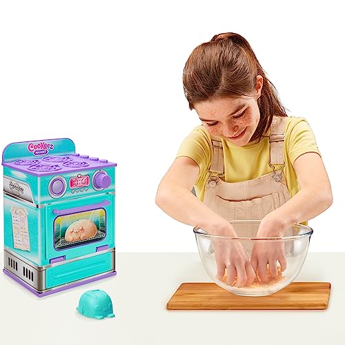 Cookeez Makery oven interior ready to bake and reveal