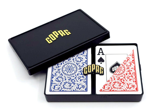 Copag 1546 deck front in red and blue with jumbo index for easy visibility.