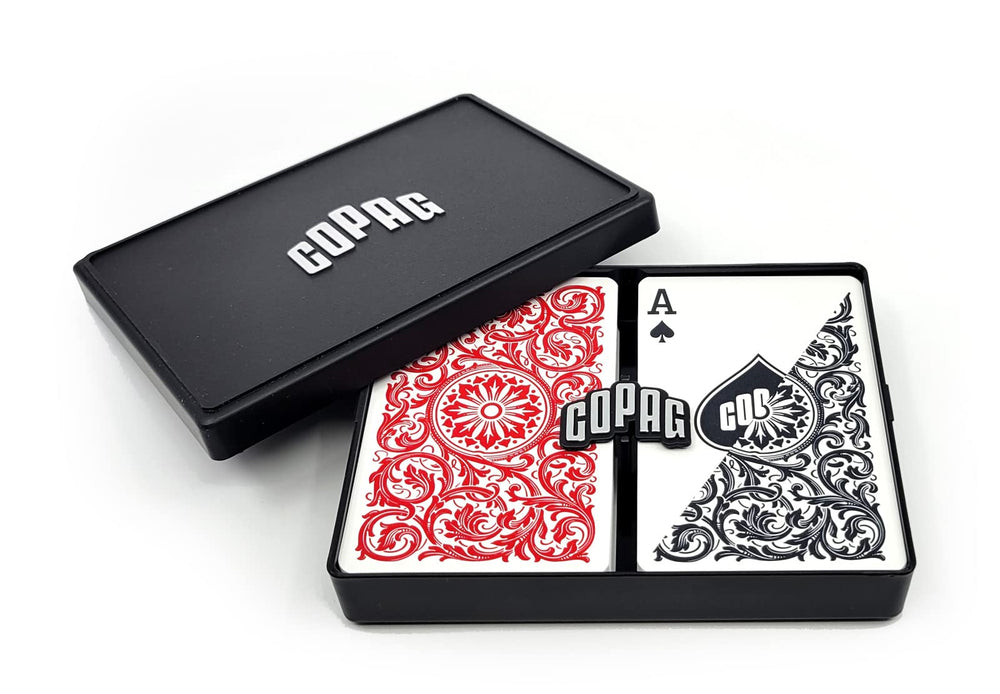 Copag 1546 front deck: red/black double deck for quick setup.