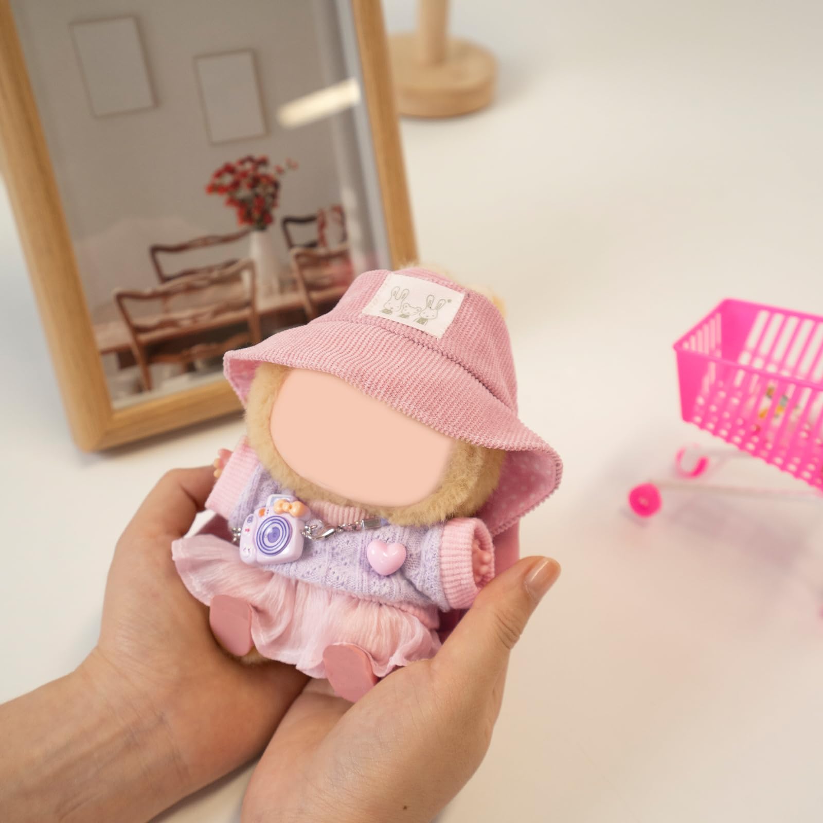 Coruja 17cm doll outfit reinforced stitching detail for durability