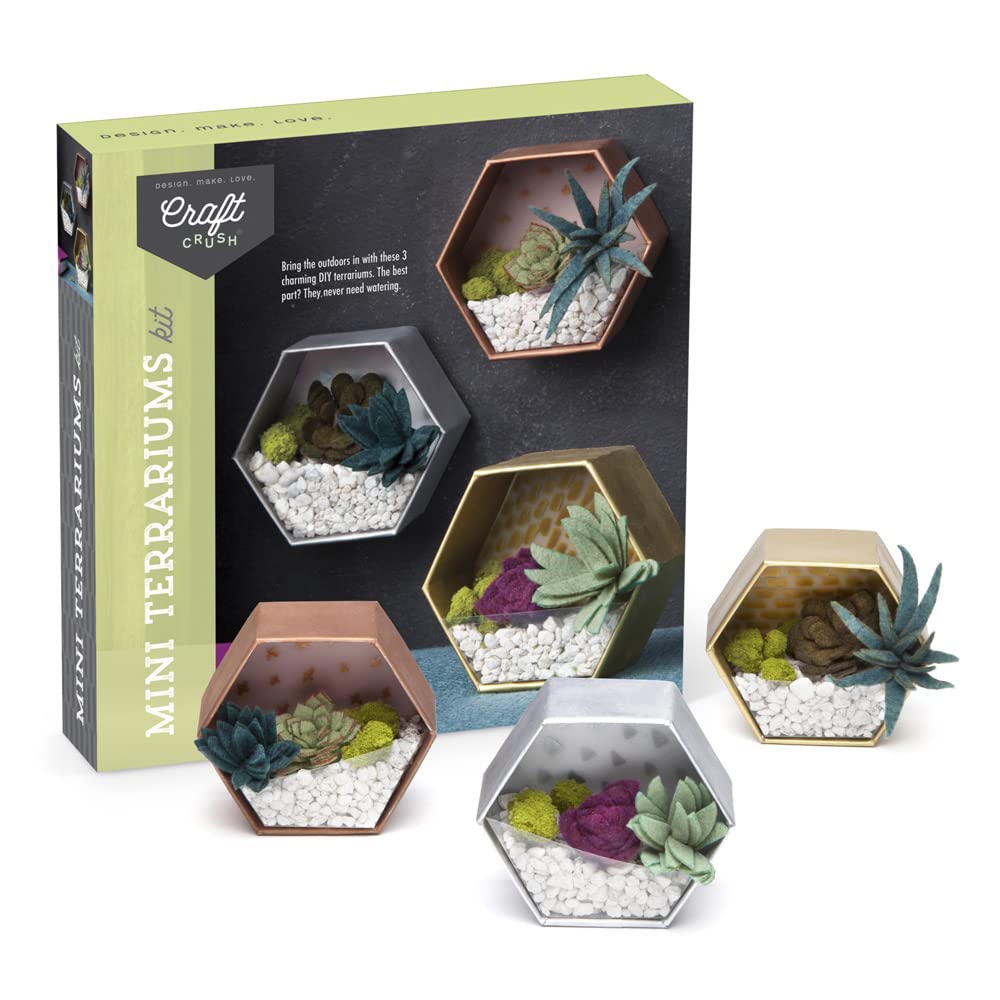 Craft Crush faux moss topping adds lush texture and color