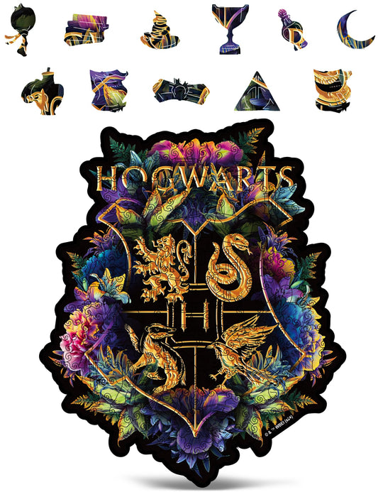 CRAFTHUB Harry Potter Hogwarts Crest puzzle laid out for focused, relaxing solving sessions.
