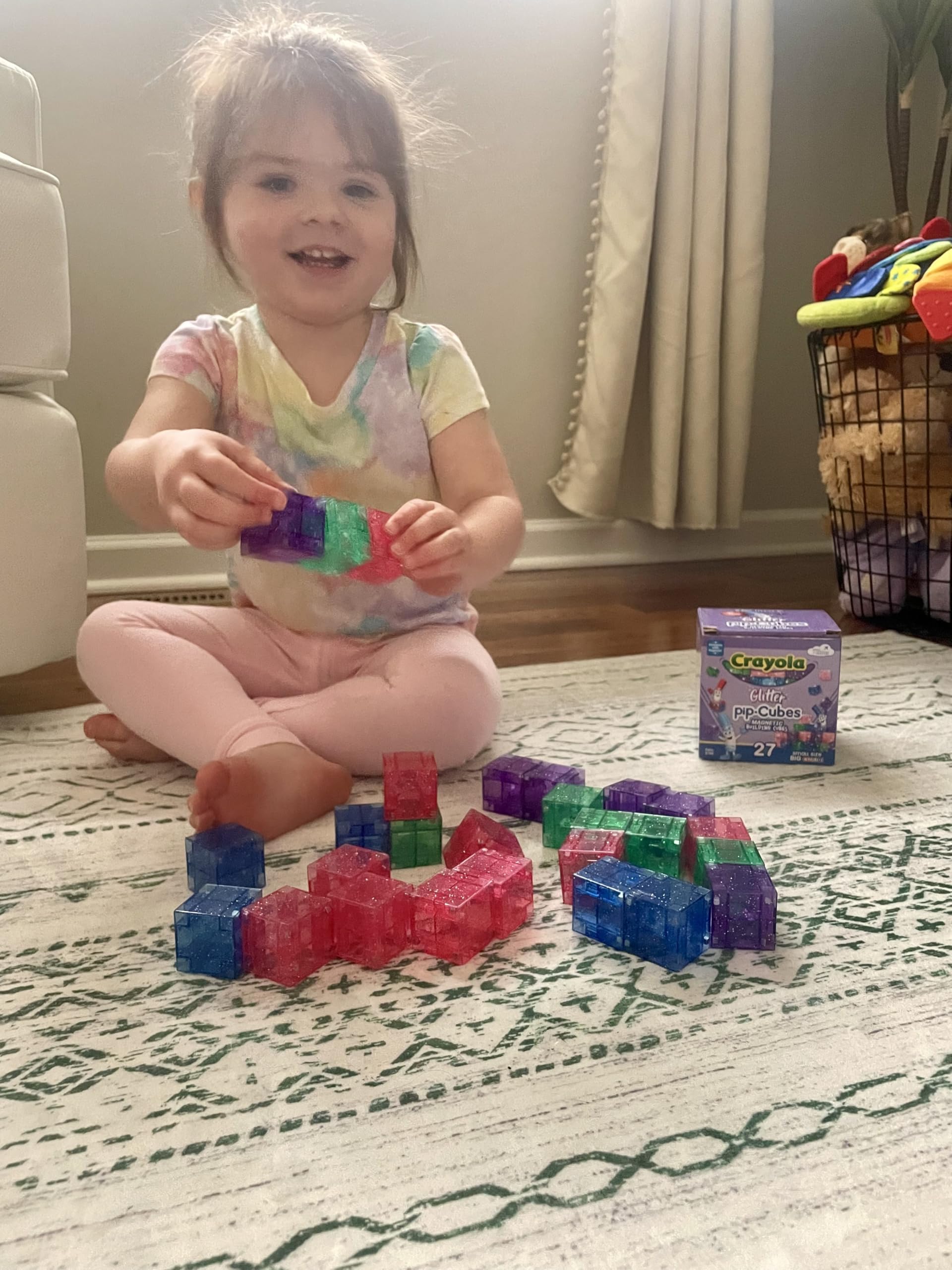 CreateOn Crayola Glitter Magnetic PIP Cubes display vibrant colors for open-ended design