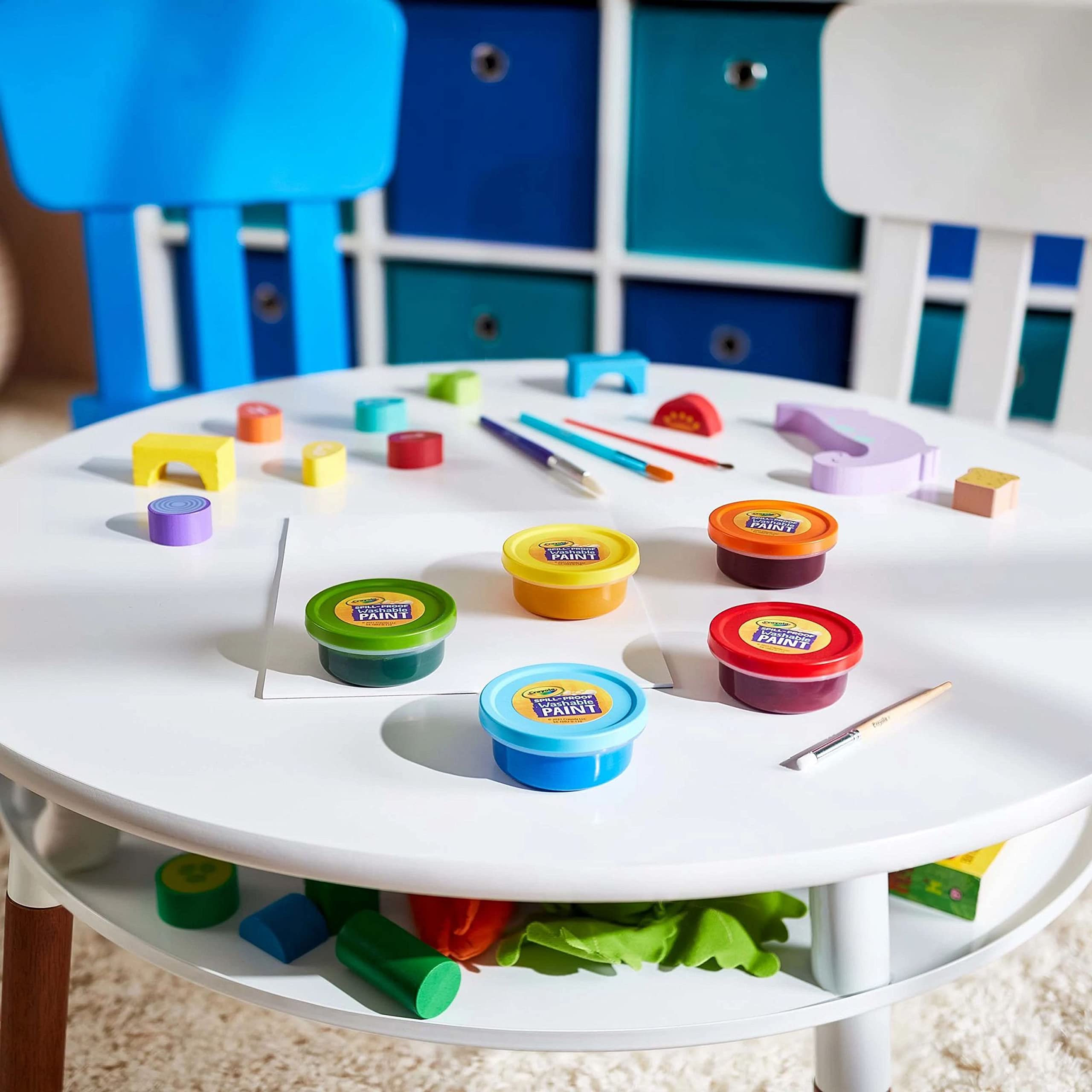 Crayola Spill Proof Paint Set with lids highlights spill-free cap design.