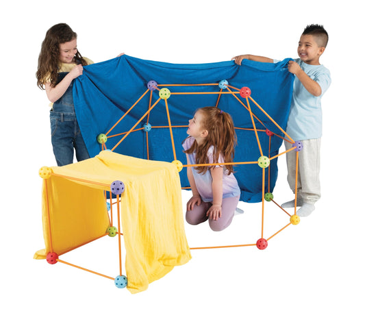 Crazy Forts Everest sticks and connectors enable easy assembly for any structure.