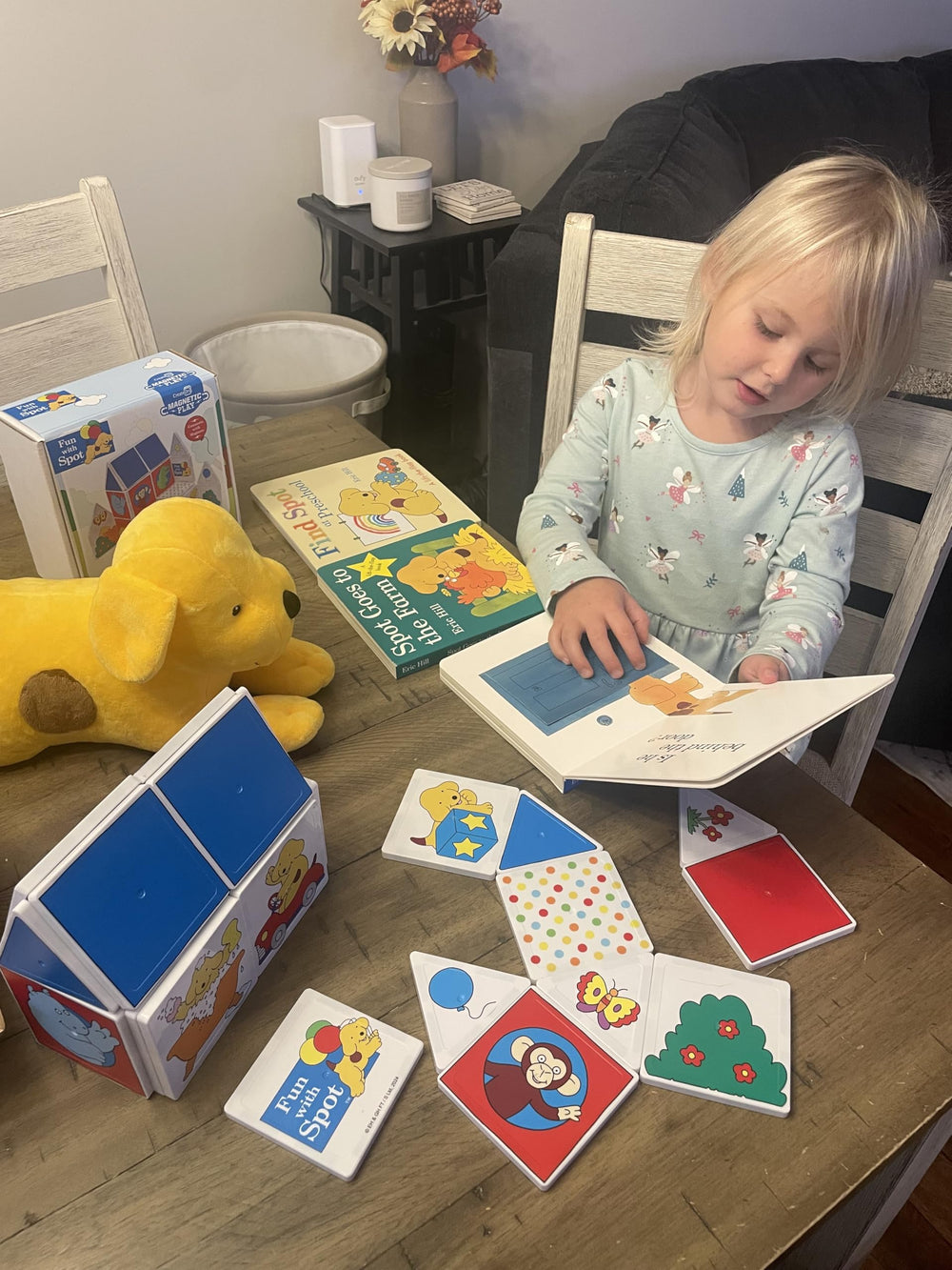 Spot tiles used for storytelling and sequencing activities