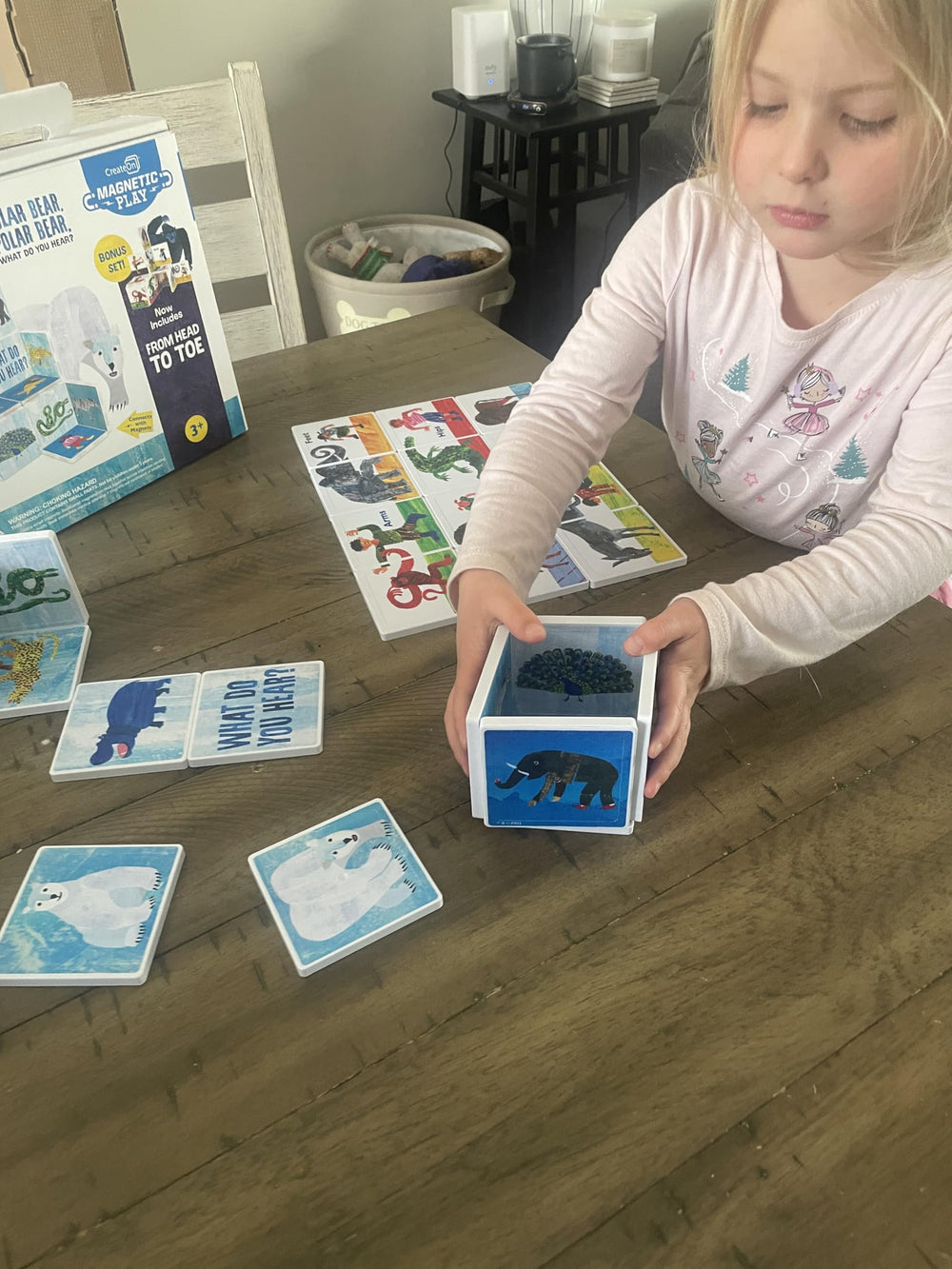 CreateOn vibrant magnetic tile design supports STEM-inspired building activities.