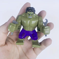Creatiles HuIk vs Thanos close up highlights durable kid safe details.