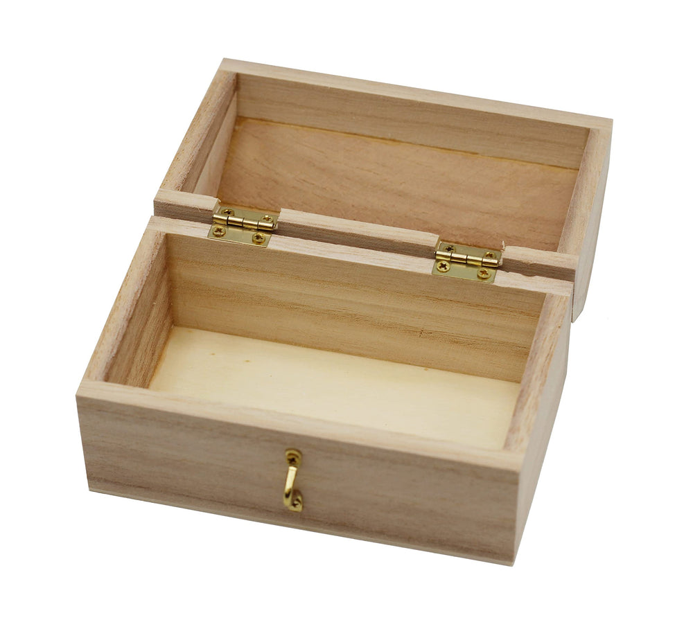 Creative Hobbies savings bank with coin slot and front clasp for secure savings