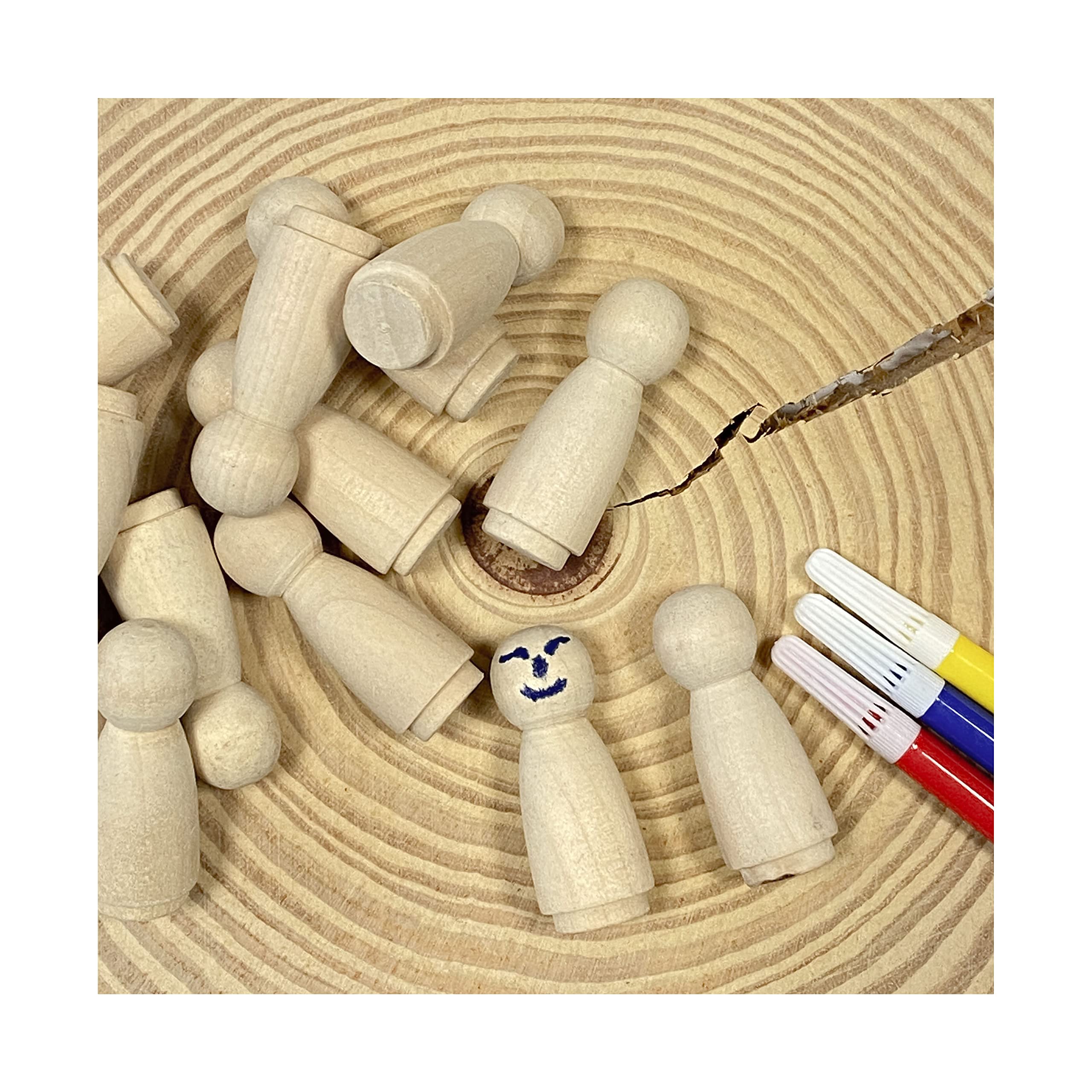 Cregugua wooden figures for dollhouses and games; sanded and durable.