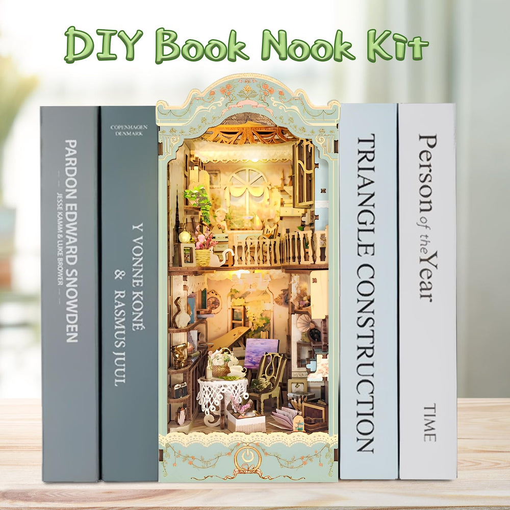 CRIOLPO Book Nook Rose Manor: pastel details create a cozy, artful display.