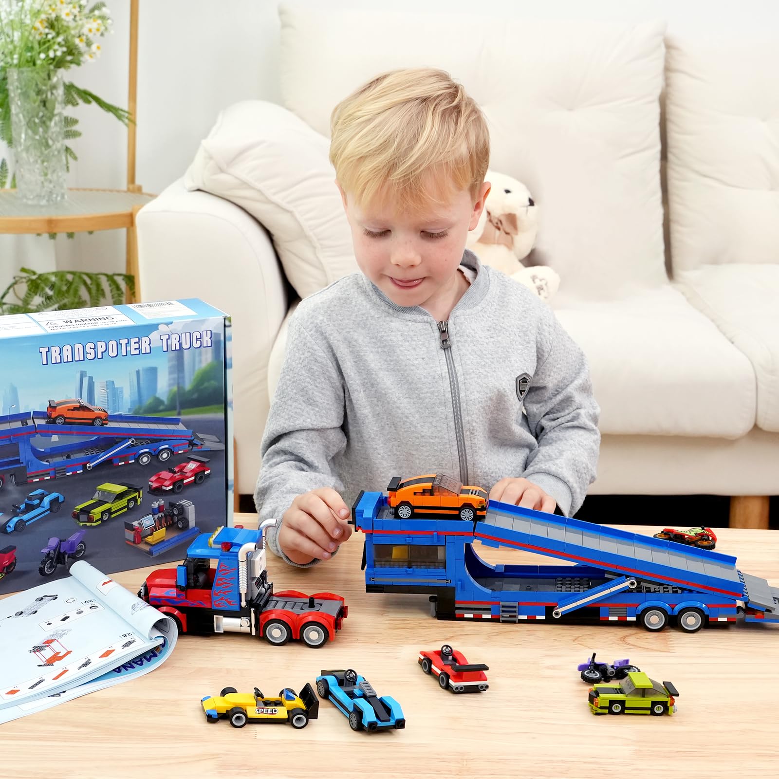 CUBIMANA 1050-piece car collection offers a large building experience.