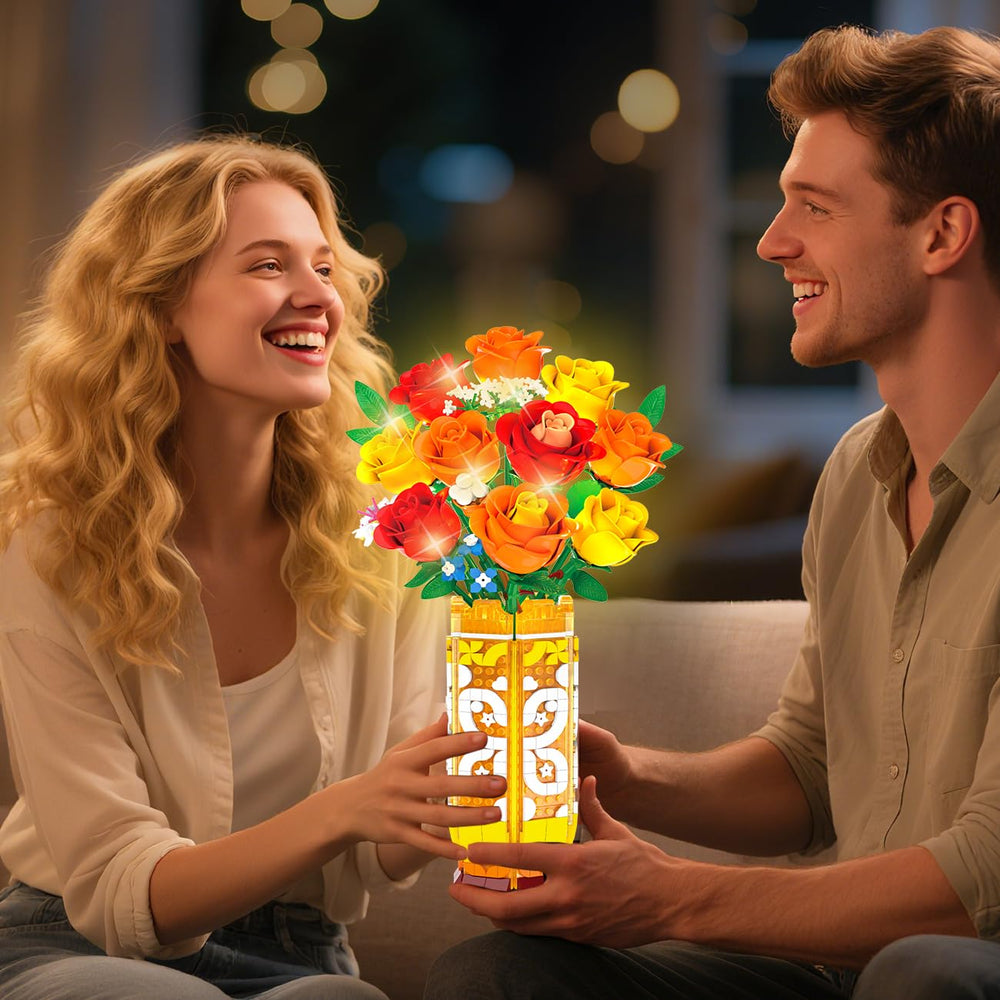 CUBIMANA LED light adds warm glow to the bouquet