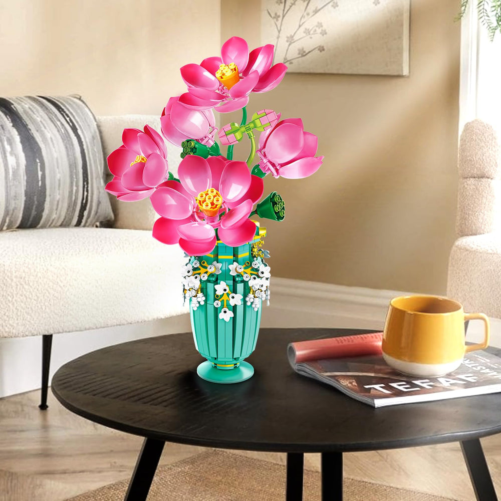CUBIMANA romantic Valentines gift idea with elegant artificial bouquet.