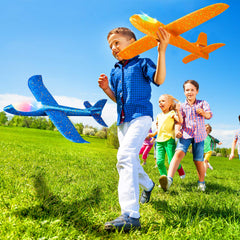 CUKU outdoor toy for kids aged 3 to 9 during active play