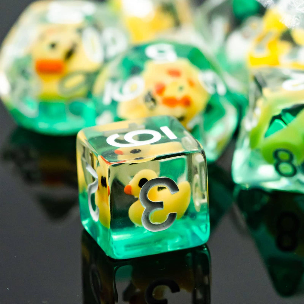 Cusdie d8-dnd-dice-yellow combines tactile feel with charming inside