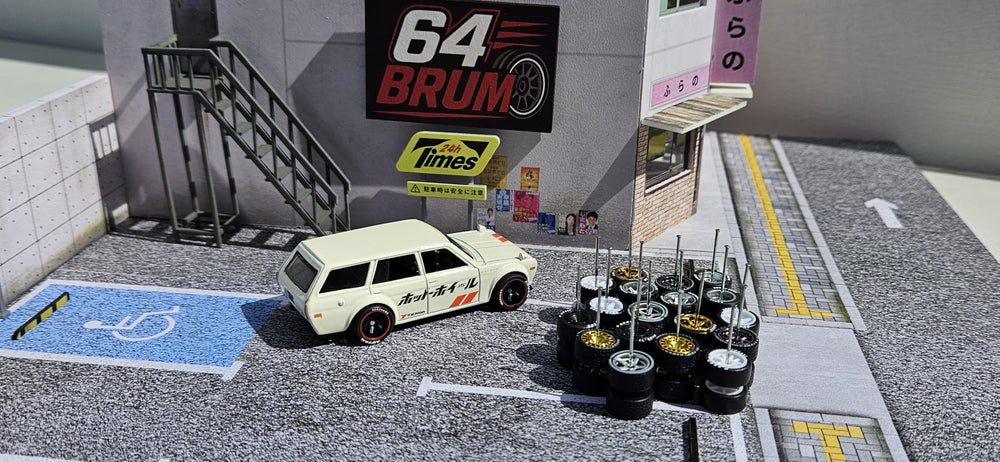CustomDiecast packaging highlights value and versatility for collectors.