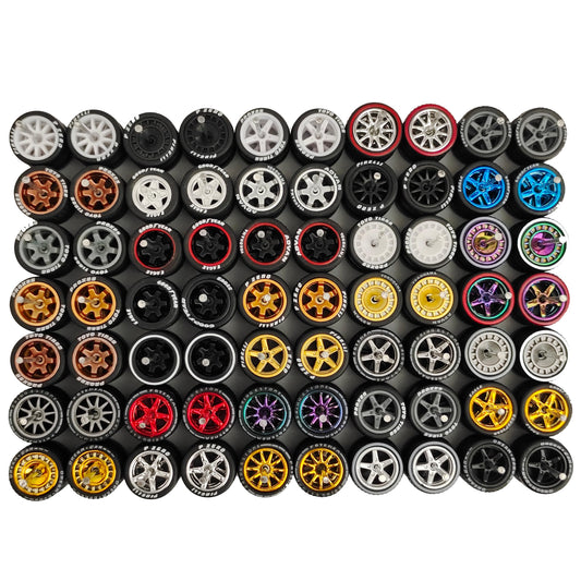CustomDiecast 1:64 rubber wheels with logo for authentic display and easy swap.