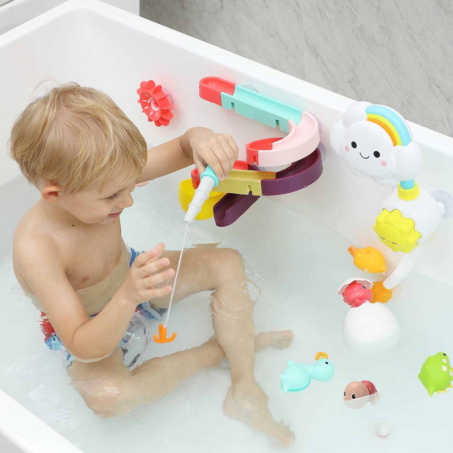 CUTE STONE fishing rod bath toy helps kids practice pouring and coordination