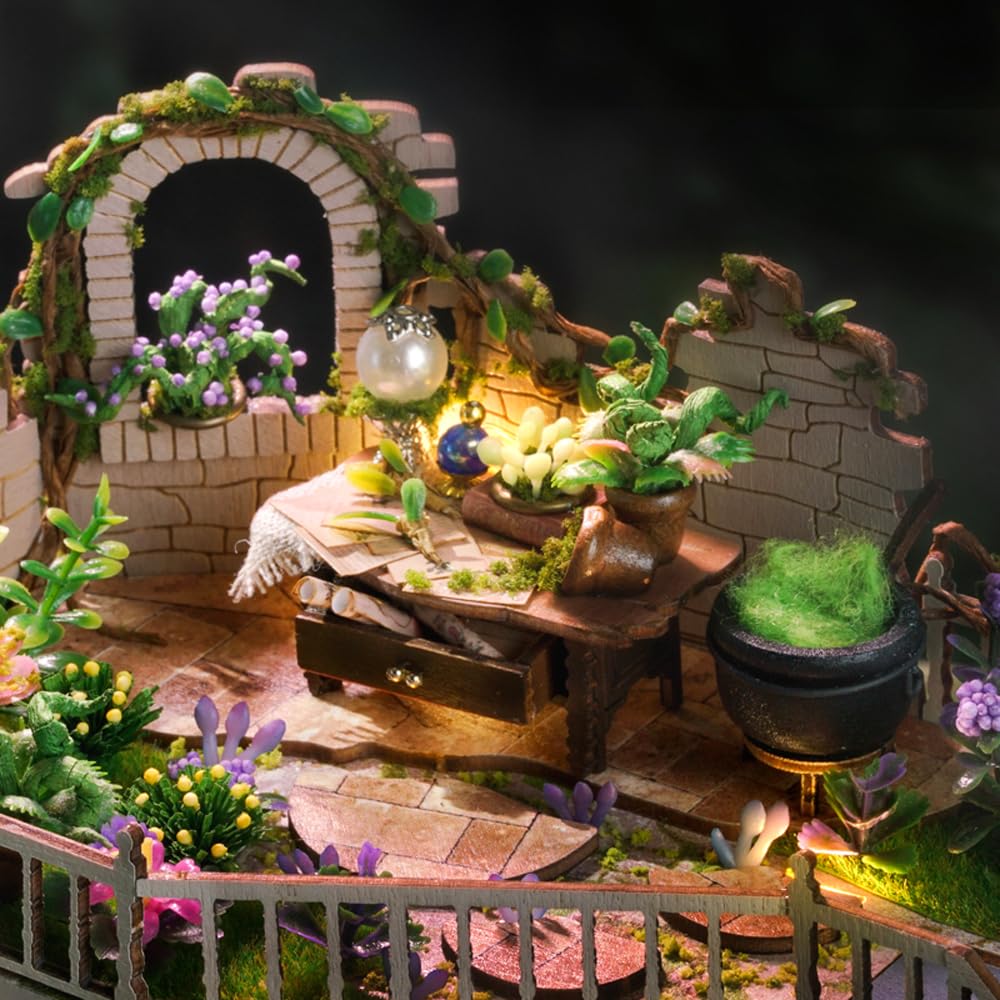 CUTEBEE dollhouse gift box presentation enhances special occasion gifting.