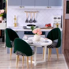 CUTEBEE dust-proof dollhouse case provides long-lasting display protection.