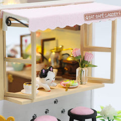CUTEBEE finished dollhouse room as a decorative collectible.