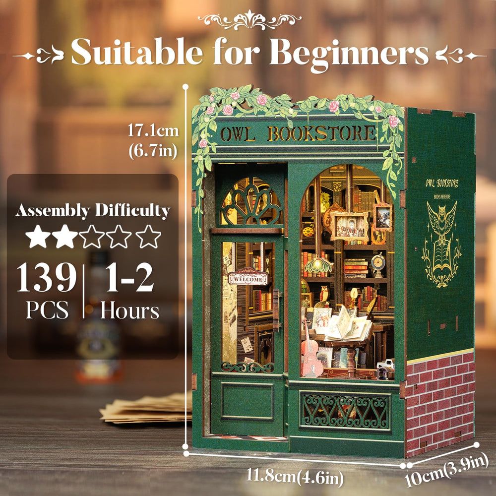CUTEBEE Renaissance interior walls evoke classic charm for a refined shelf scene.
