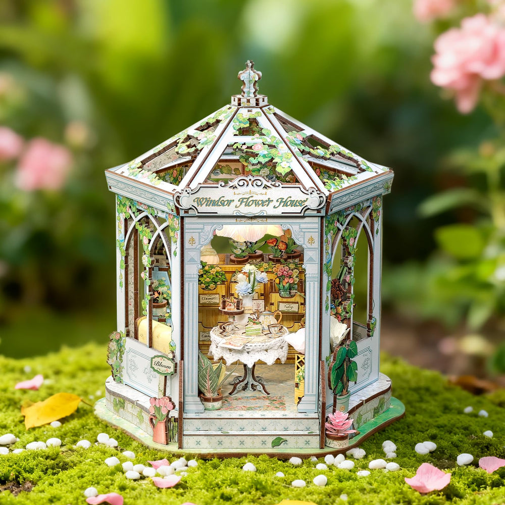 CUTEBEE Windsor Flower House book nook display showcases the finished model beautifully