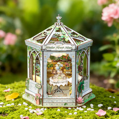 CUTEBEE Windsor Flower House book nook display showcases the finished model beautifully