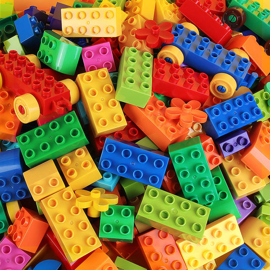 Cutedeer colorful blocks in a gift box support color recognition and creativity.