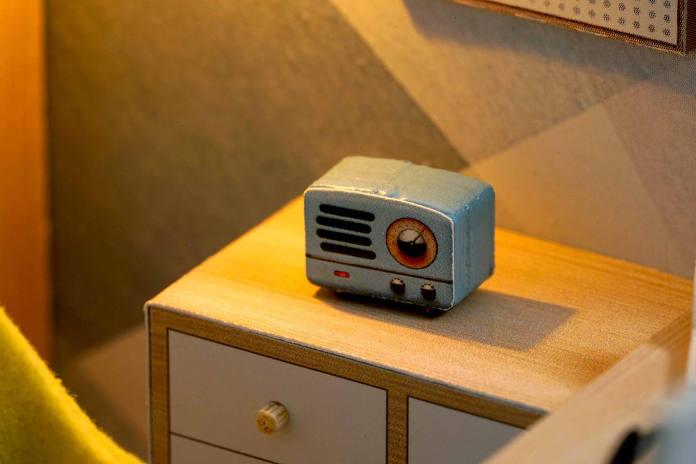 CUTEROOM QT-series miniature with LED light adds warm evening display