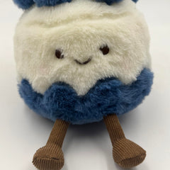 CWZY 8-inch plush as a compact desk buddy for travel