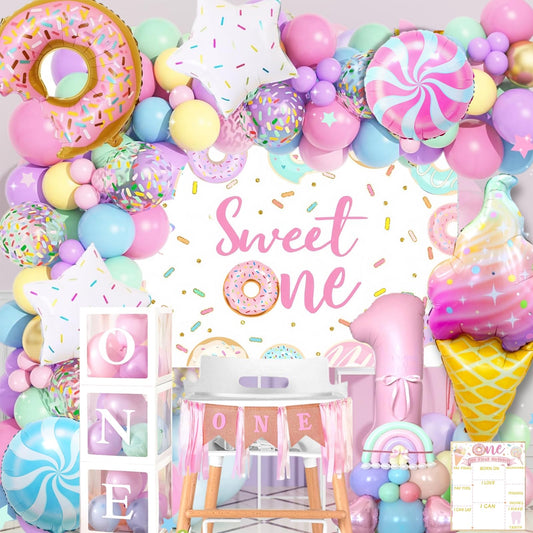Daidle 1st birthday highchair banner adds focal decor to the party table