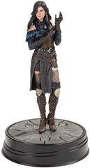 Dark Horse Deluxe Yennefer Series 2 figure with DLC outfit, ideal display for Witcher fans