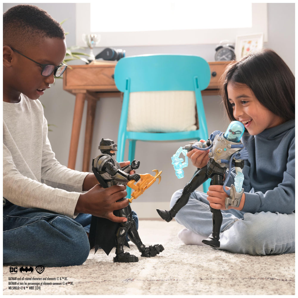DC Comics Batman Adventures Battle Pack armor accessories enable versatile costume changes.