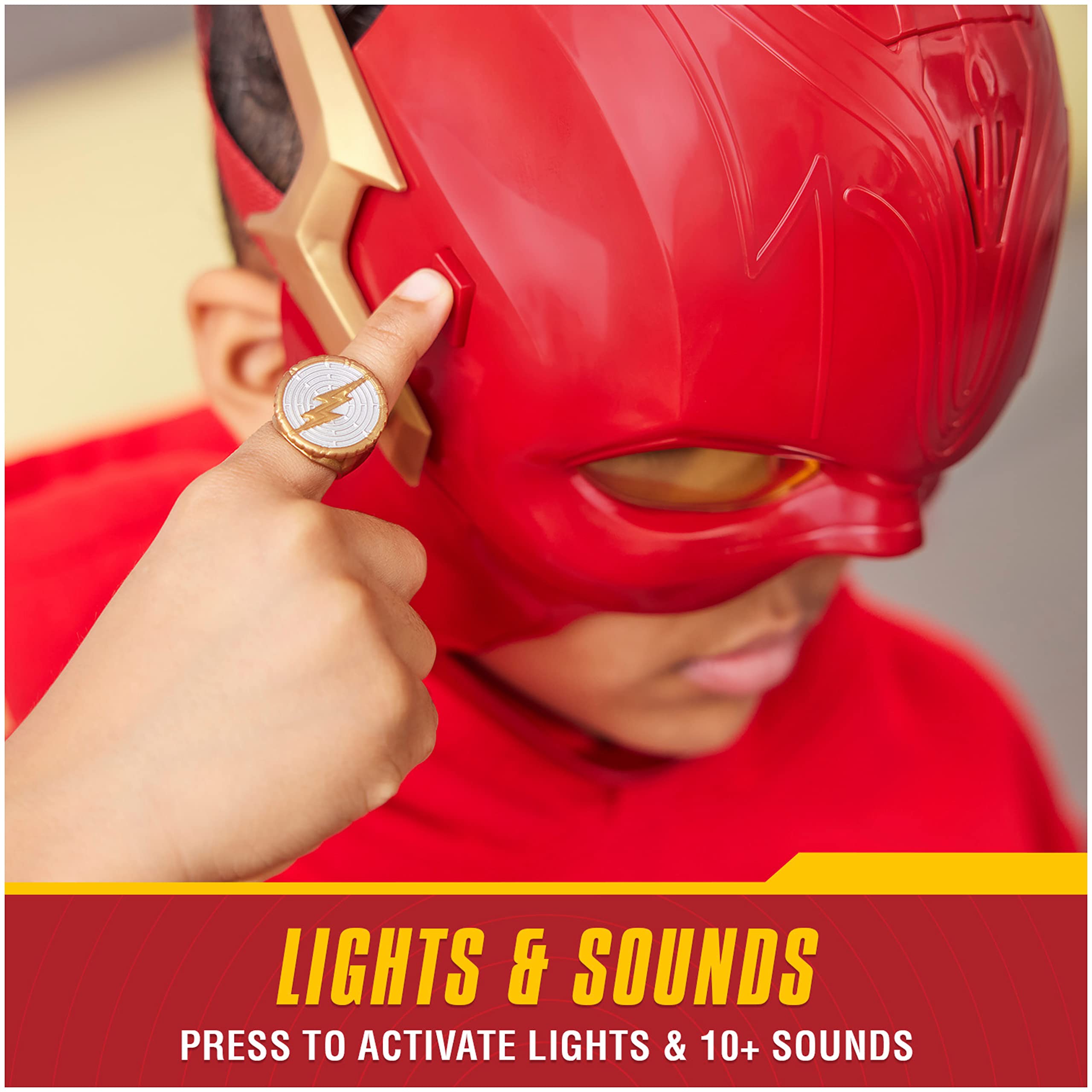 DC Comics The Flash set lights and sounds ignite action-packed play