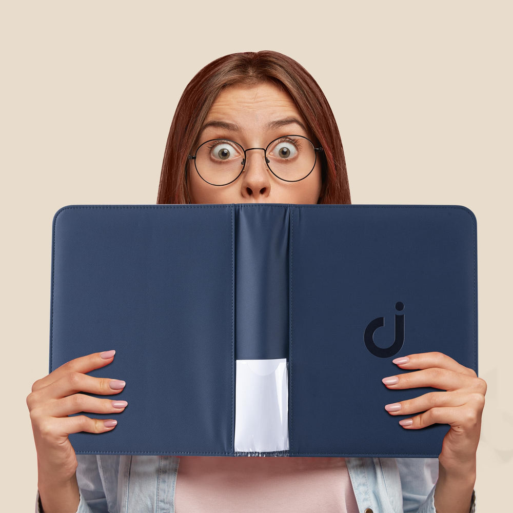 D DACCKIT binder with eight pages and 16 toploaders per page for easy browsing.