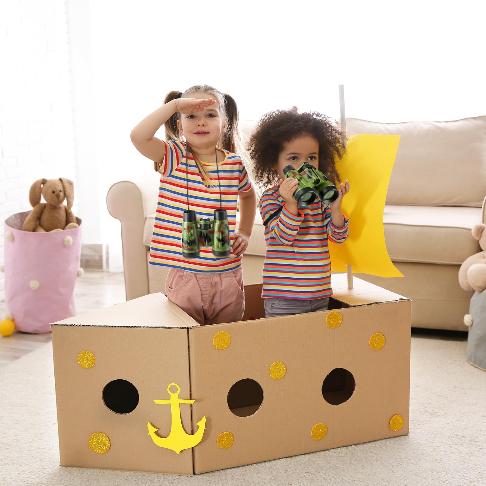 Deekin camouflage binoculars for outdoor sets, perfect for camping, hiking, and zoo trips.