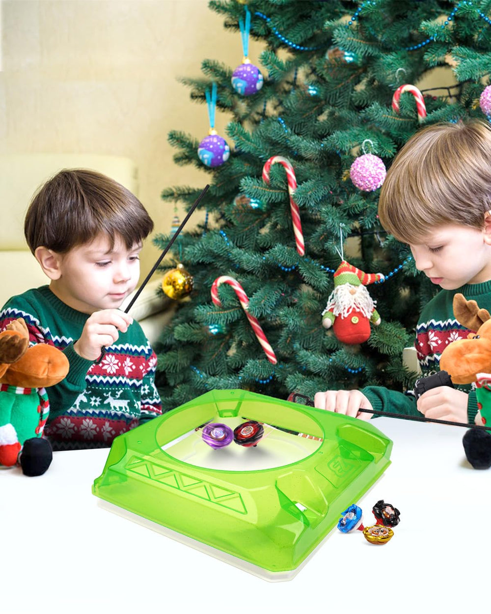 DEZAWRTY burst system tops create surprising, reassembleable moments.