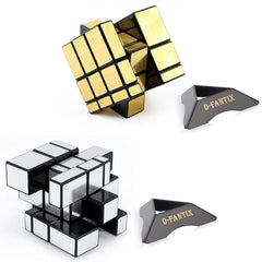 Smooth-turning mechanism highlighted during a casual solve session